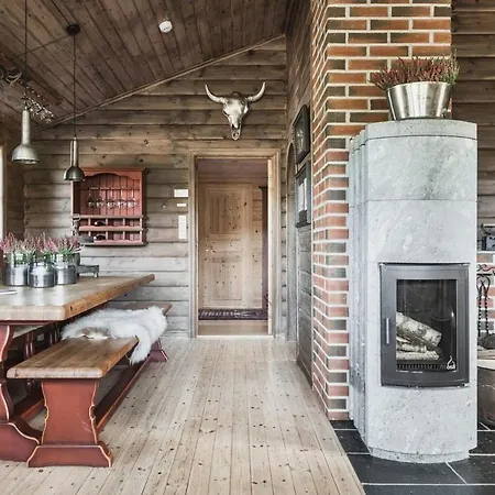 Nyaraló Kvamskogen -lekker Hytte,9 Sengeplasser Og Jacuzzi Kvam