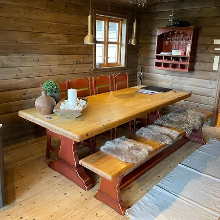 Nyaraló Kvamskogen -lekker Hytte,9 Sengeplasser Og Jacuzzi