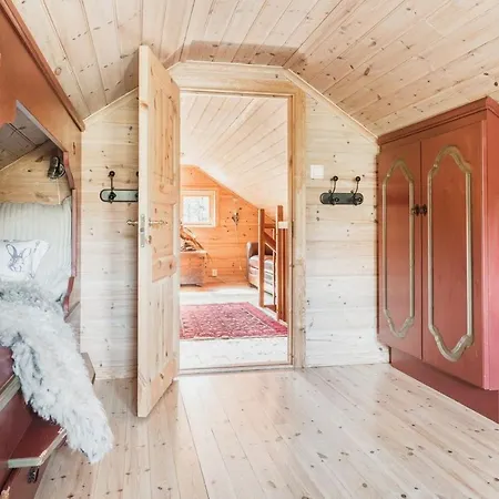 Nyaraló Kvamskogen -lekker Hytte,9 Sengeplasser Og Jacuzzi *