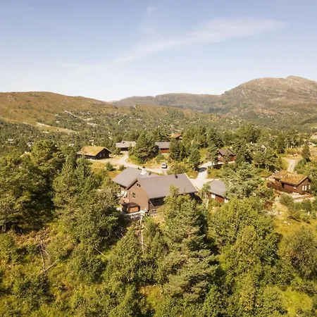Nyaraló Kvamskogen -lekker Hytte,9 Sengeplasser Og Jacuzzi Kvam