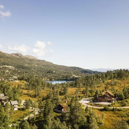 Kvamskogen -lekker Hytte,9 Sengeplasser Og Jacuzzi